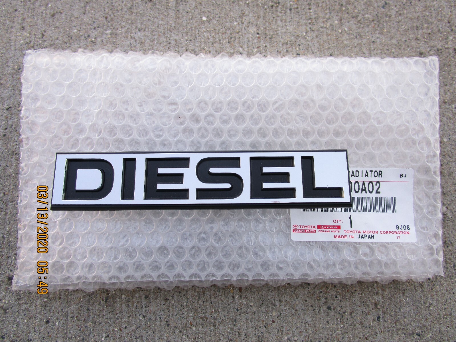 76 - 84 TOYOTA LAND CRUISER BJ40 BJ42 FRONT GRILLE DIESEL EMBLEM BADGE OEM NEW