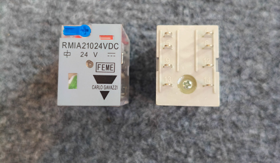 1PC NEW CARLO GAVAZZI Intermediate relay without base RMIA21024VDC #LL