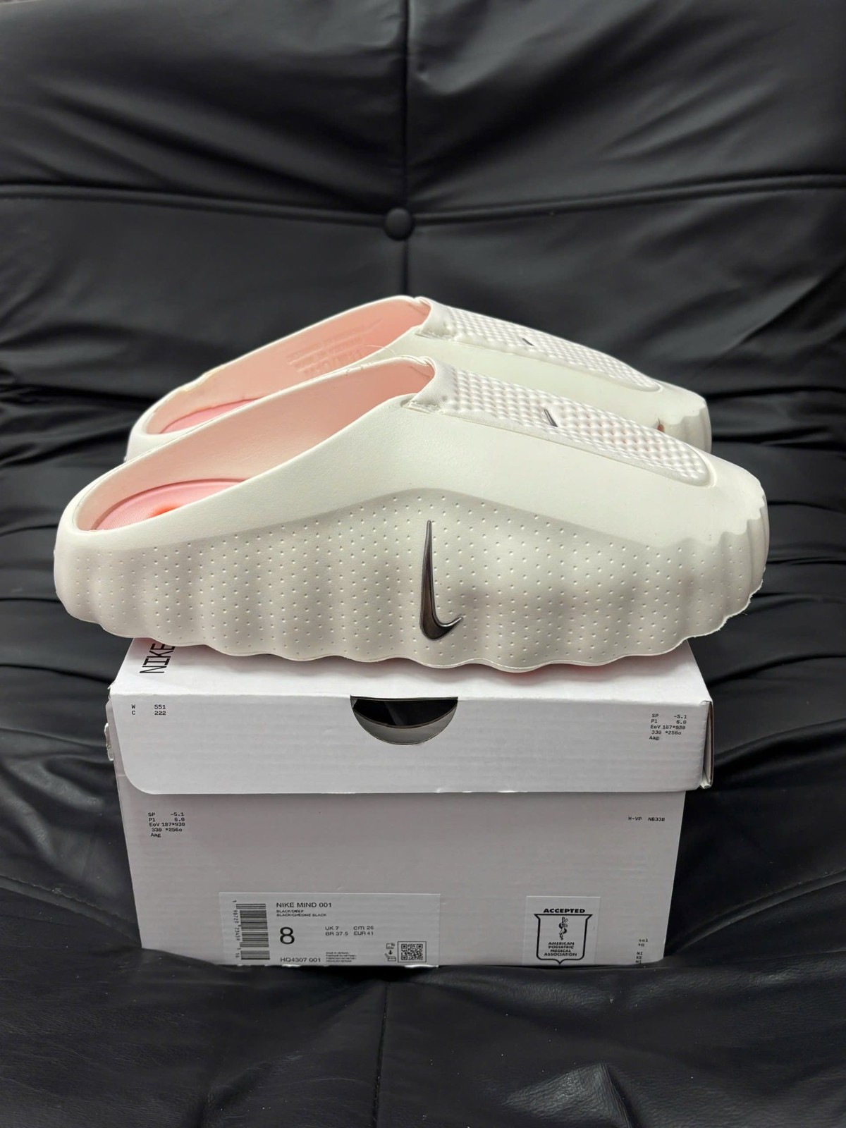 Mind 001 Slide Light Bone HQ4307-002 - Men's Size US (7-12)