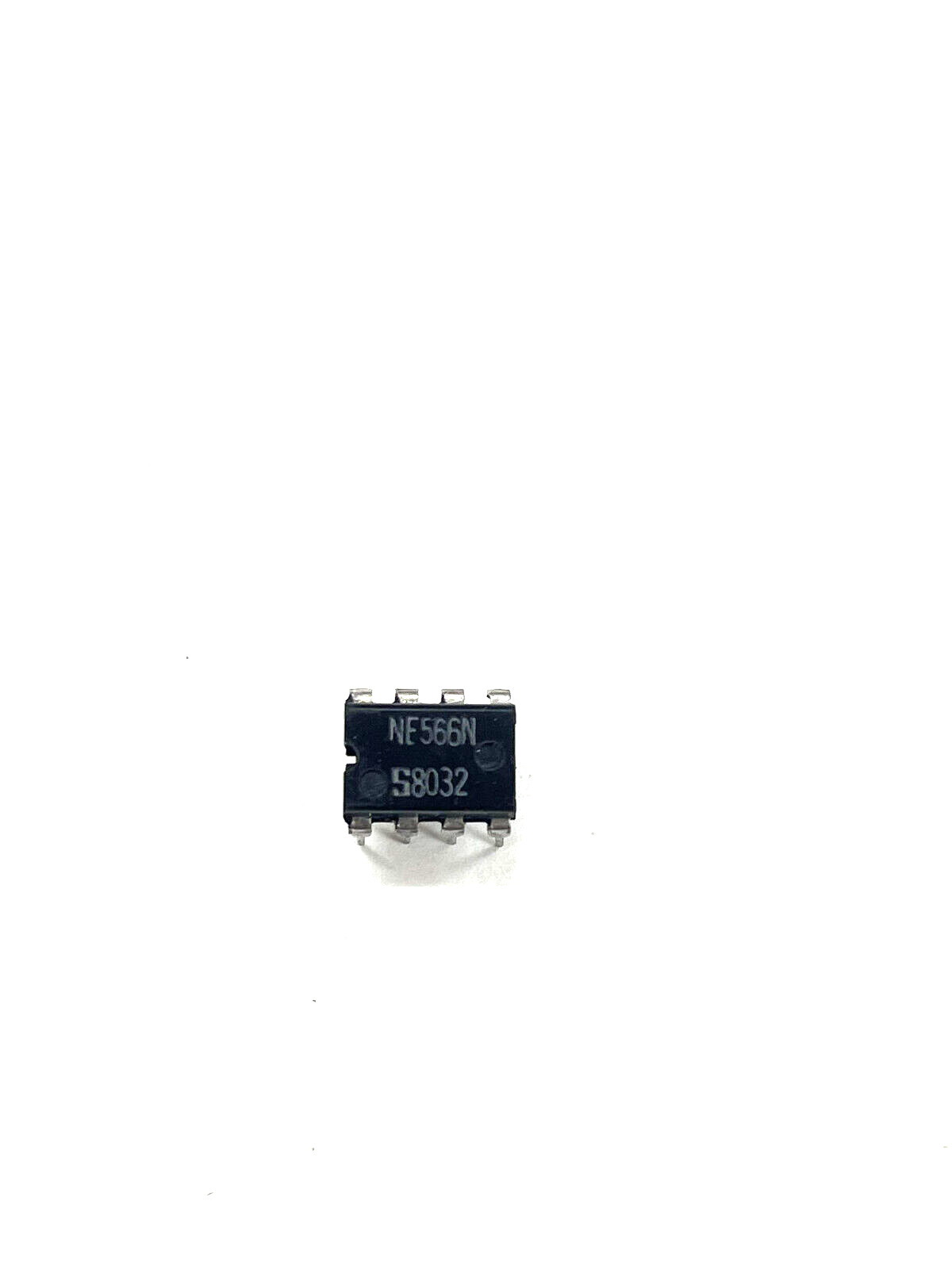 7H 1QTY NE566N DIP8 Function Generator Voltage Controlled Oscillator IC Signetic