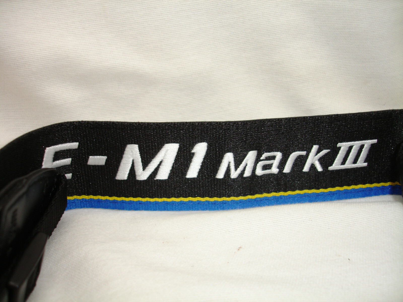 OLYMPUS OM-D MARK III Camera strap , NEW CONDITION , Genuine / OEM