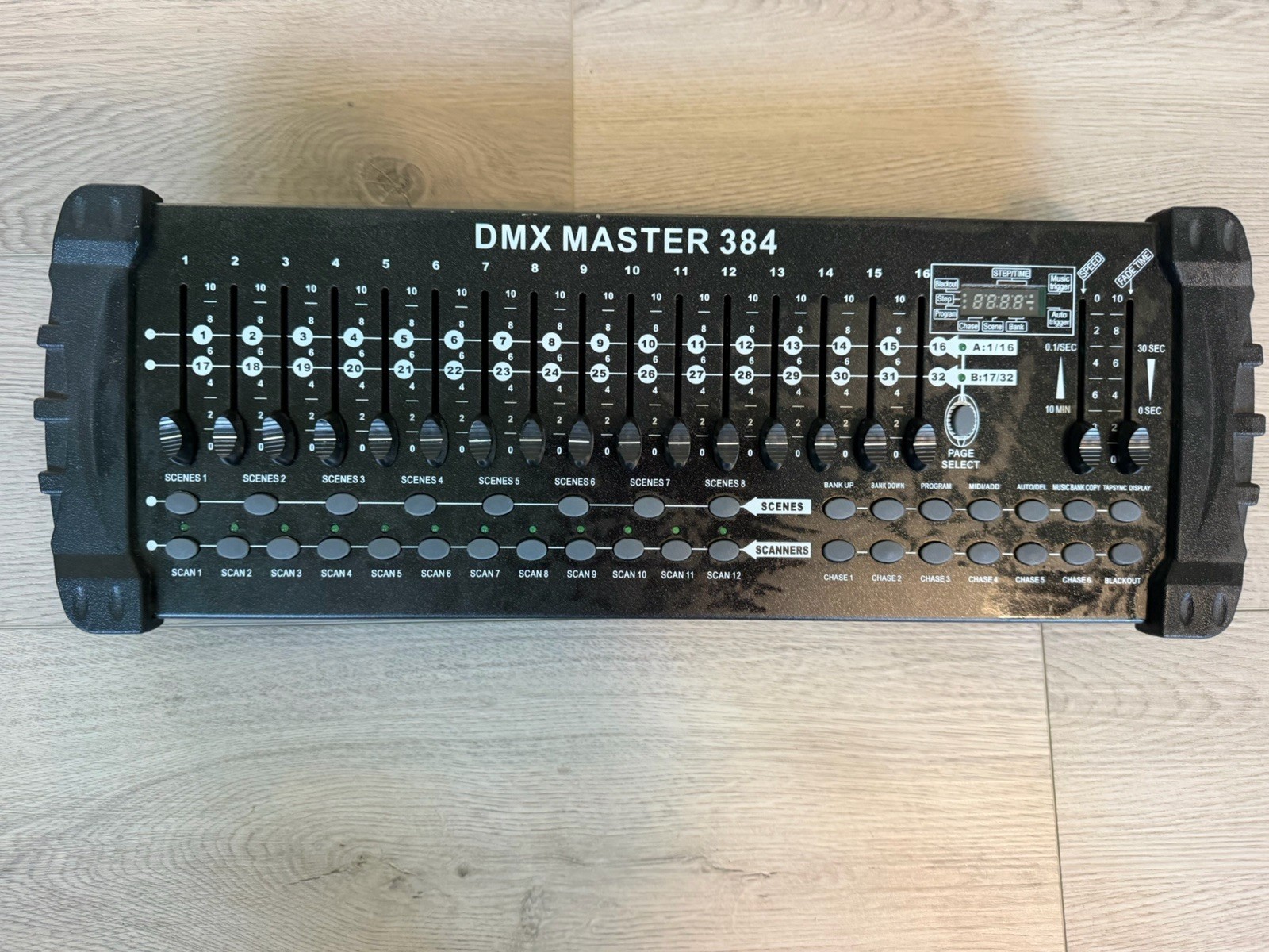 DMX Master 384 Intelligent Lighting Controller 384 Channel X Operator Console