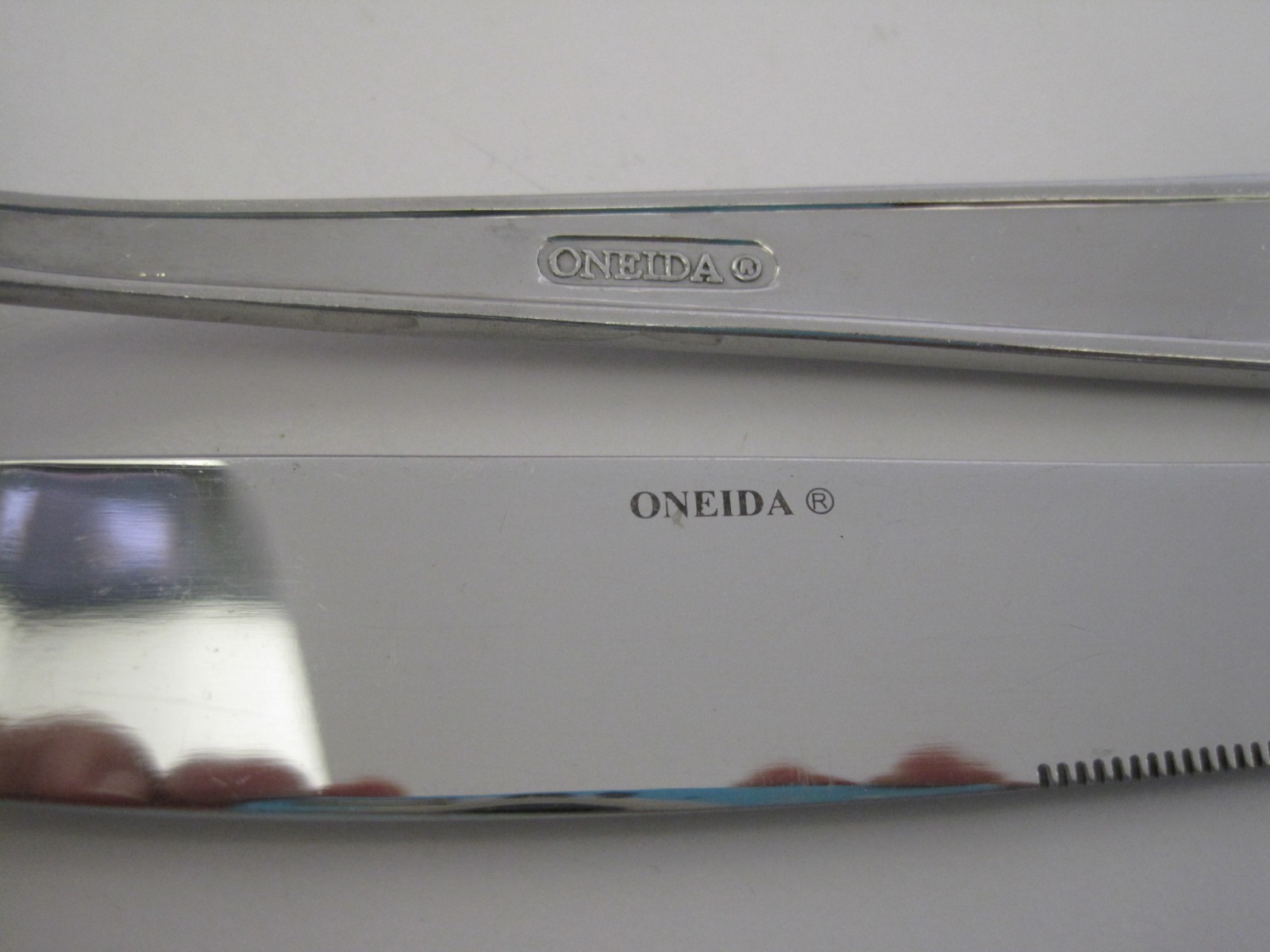 Oneida - Agusta EAVE - Stainless Steel 20pc. Flatware Set (Service for Four)