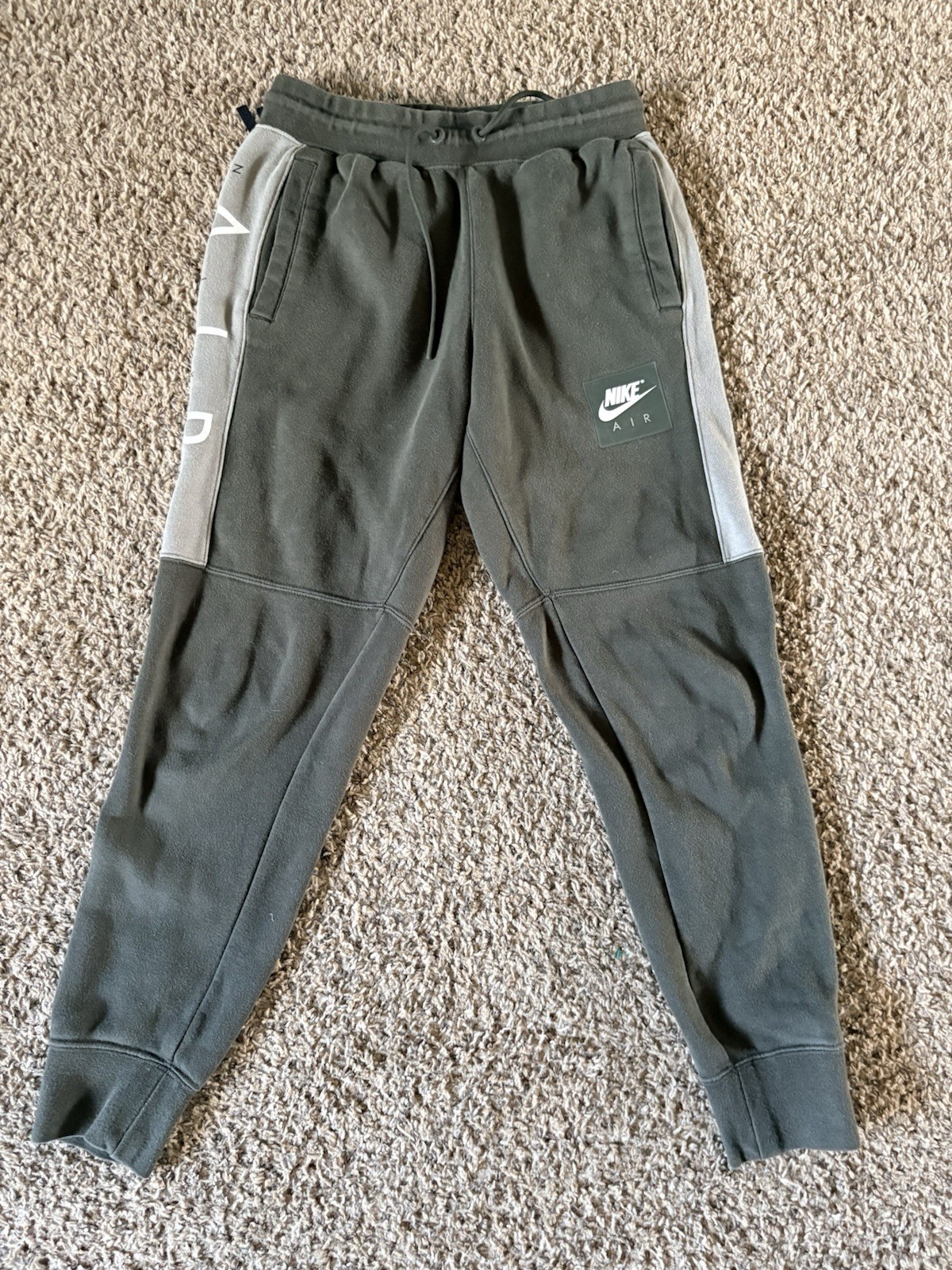 Nike Air Fleece Green Sweatpants. Size Small.