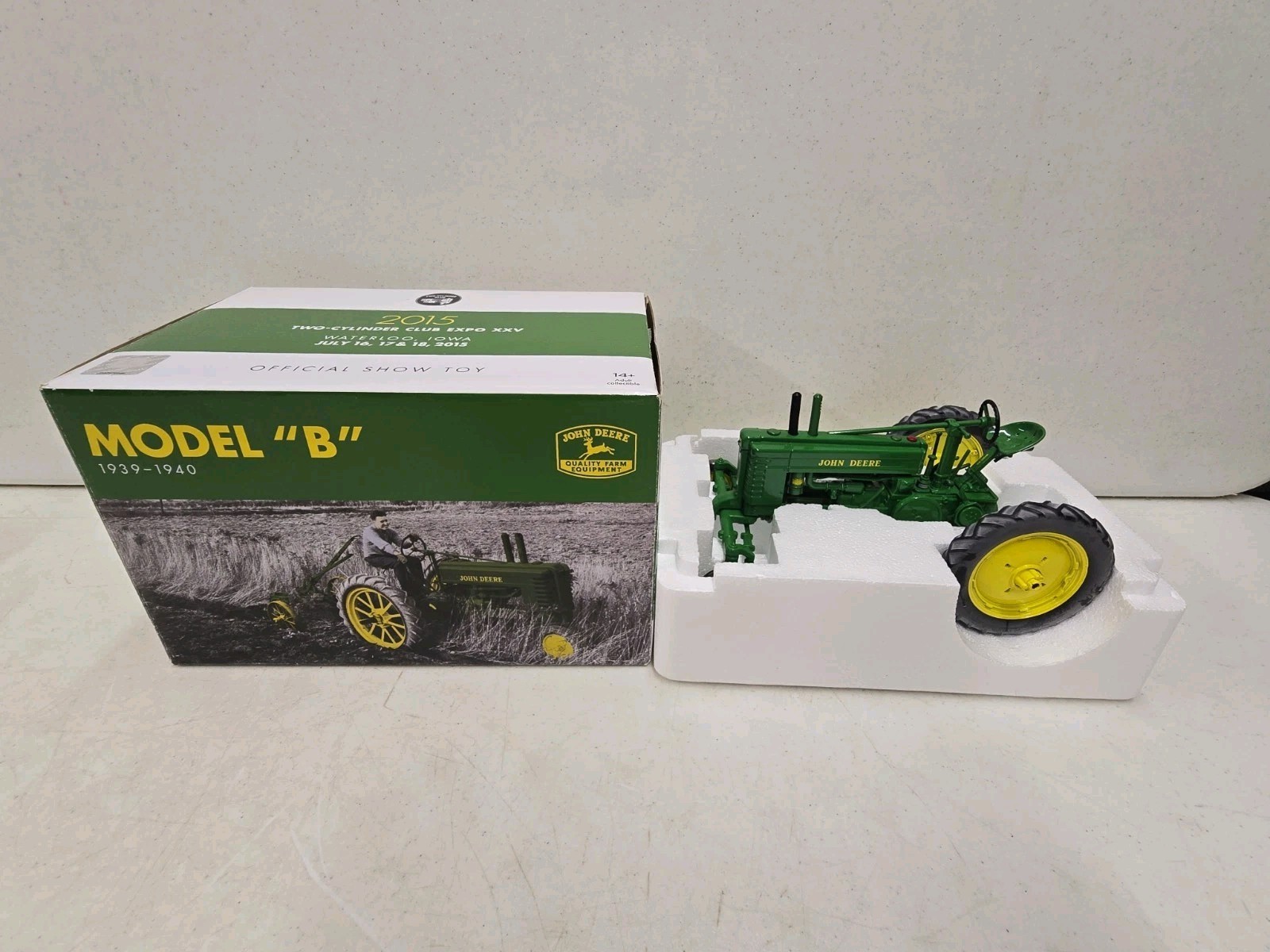 Ertl 1/16 Scale John Deere Model B 2015 Two Cylinder Club Expo W/ Box