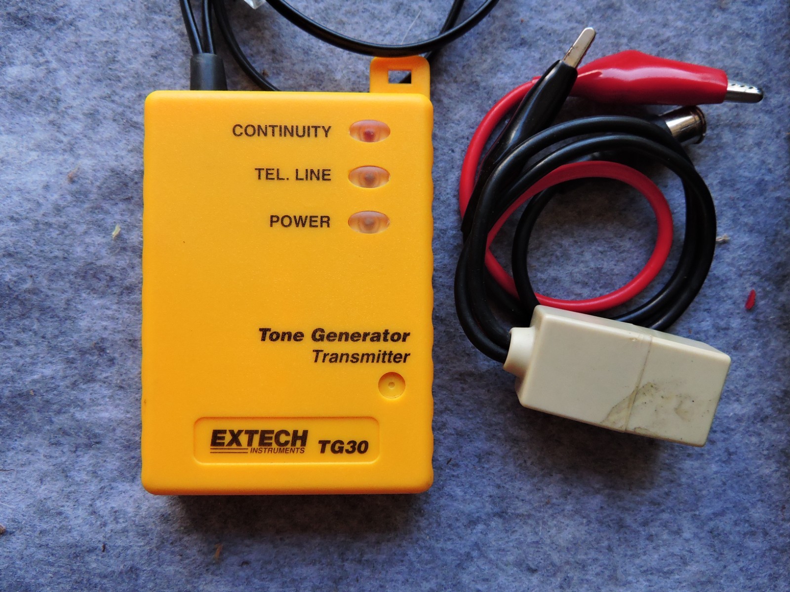 EXTECH INSTRUMENTS TG30 TONE GENERATOR WIRE TRACER TONE PROBE KIT