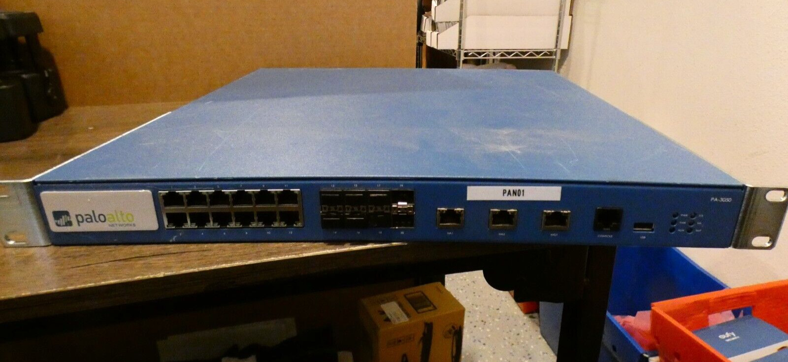 PALO ALTO NETWORKS PA-3000 SERIES (PA-3020 PA-3050) Firewall Appliance with Ears