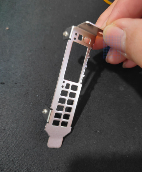 Low Profile Bracket for Mellanox MCX75310AAS-NEAT CX7 200G400G