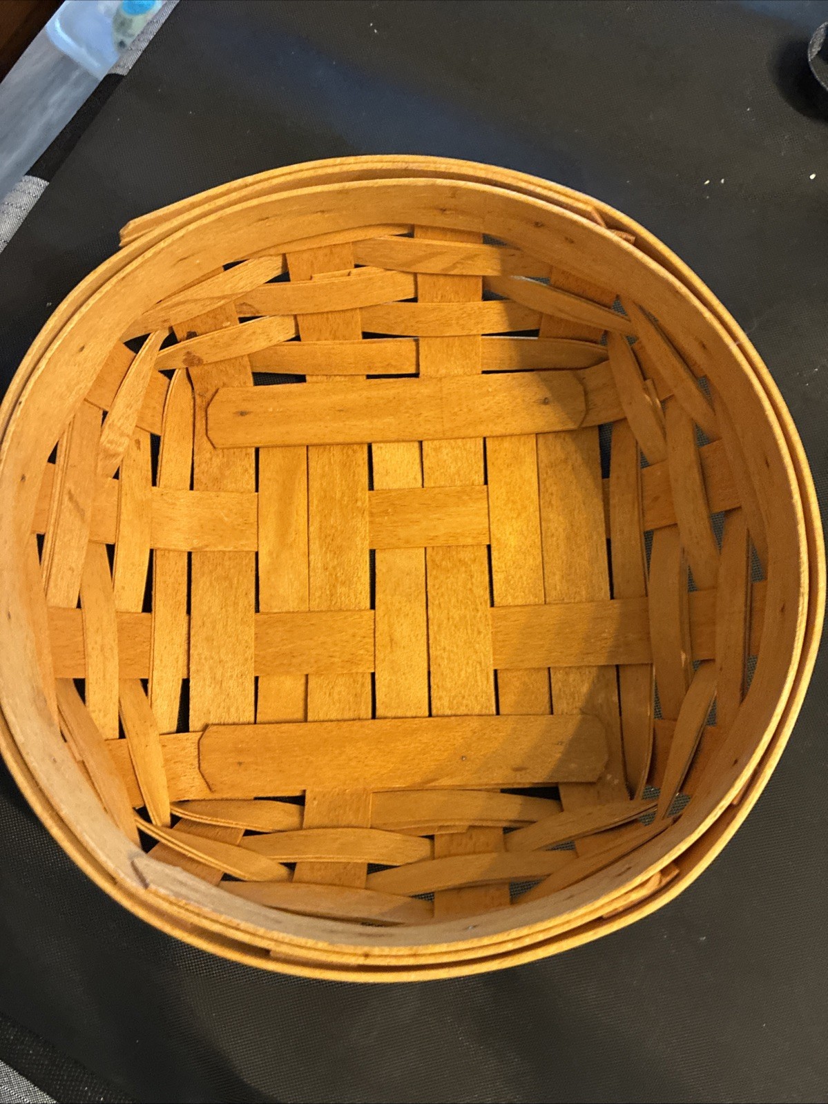 2001 Signed Longaberger Basket Small Round Catchall  7.5"x3"