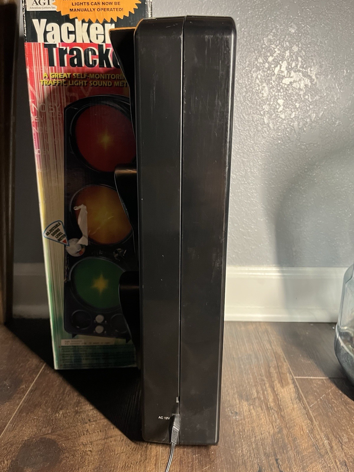 ORIGINAL TAG2001 YACKER TRACKER SIGNAL LIGHT SOUND METER