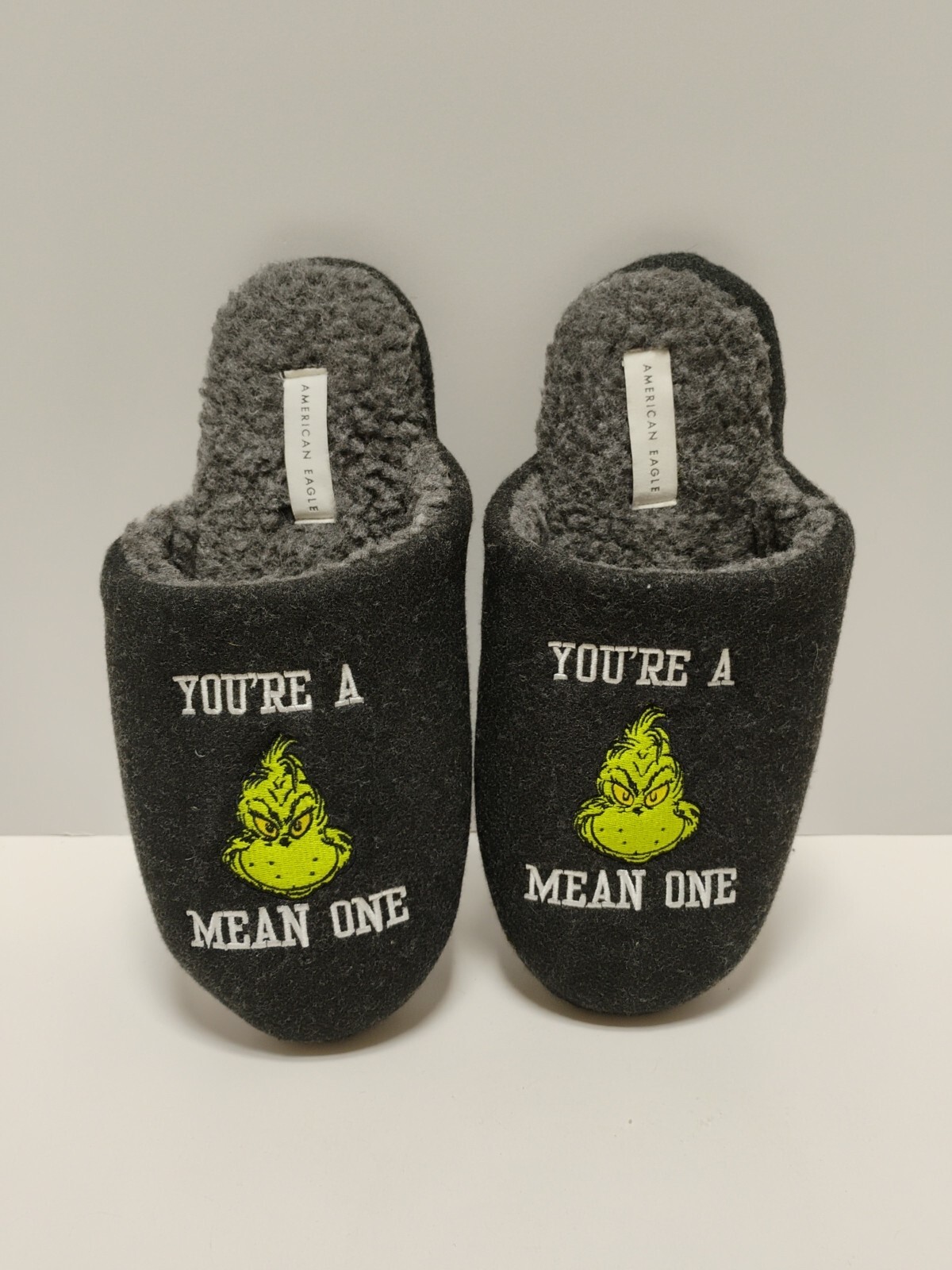 Grinch Mens American Eagle  Slippers M 9-10 "You're A Mean One"
