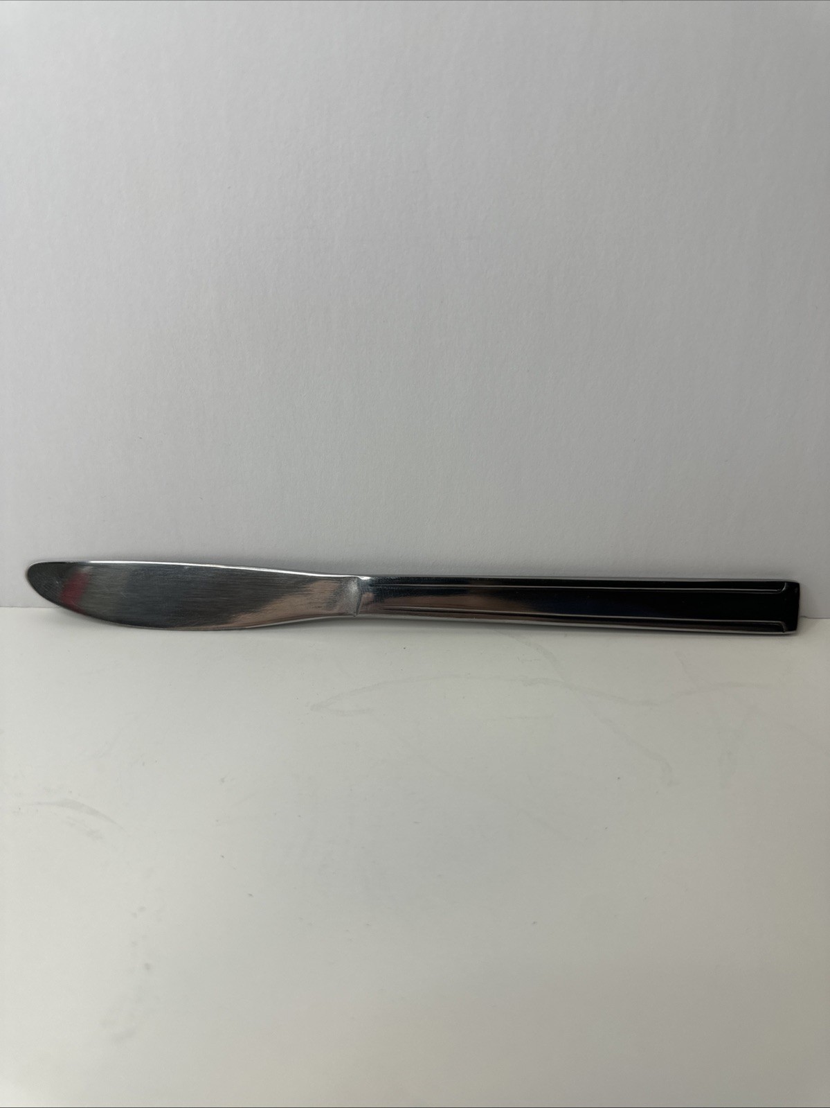 Walco 24 Stainless Steel Dinner Knives Flatware Solid Pattern 8in Long NIB