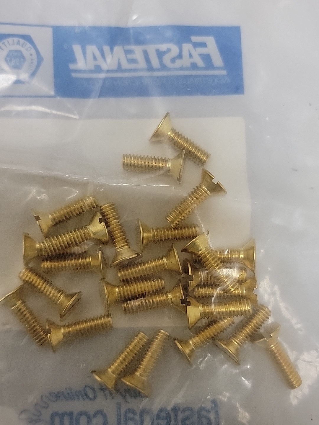 12-24 x 3/4" Brass Flat Head Slotted Machine Screw; Qty 25