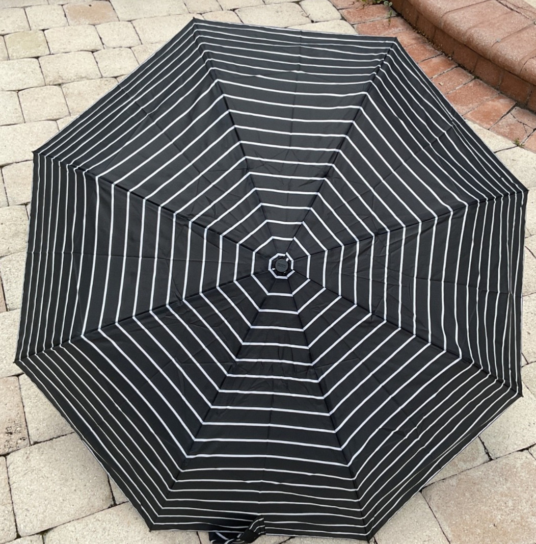 TOTES UMBRELLA BLACK WHITE STRIPE AUTO OPEN  42" COV  11 INCHES NWT