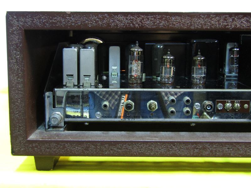 McIntosh MR71 Stereophonic FM Tuner Working Fullymaintained w/outer wooden frame