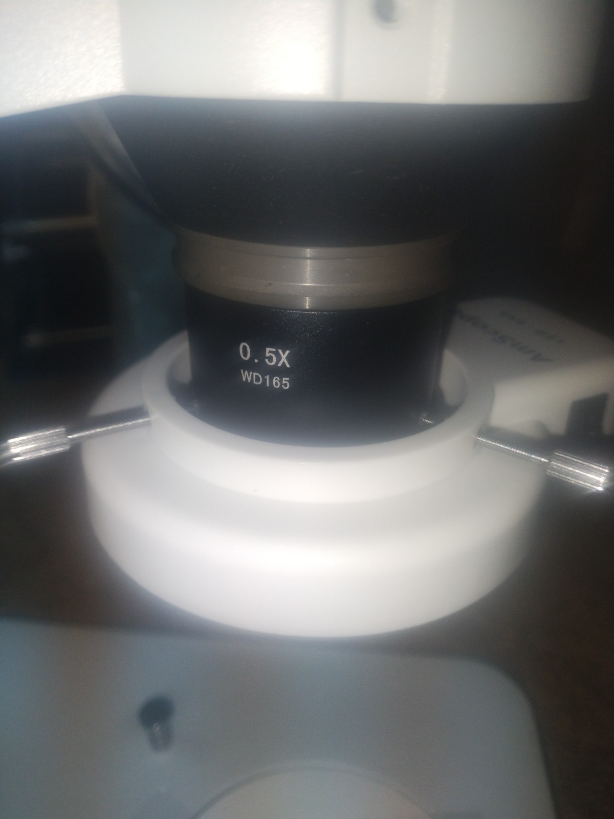 Amscope Microscope. With 10 X 20 Oculars. LED Ring light.