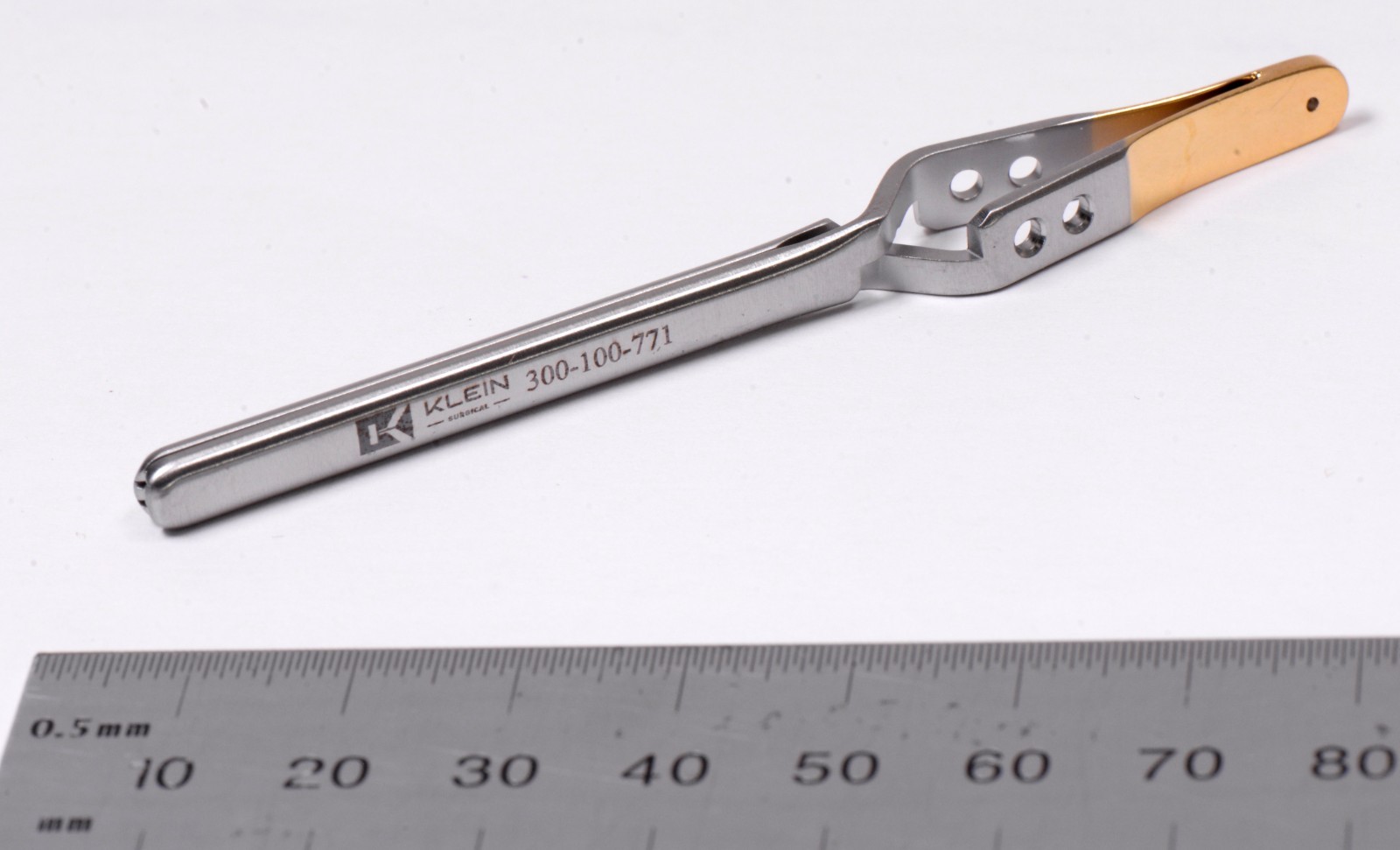 Klein Surgical #300-100-771 Bulldog Clamp 45mm Straight 3½" Germany Stainless