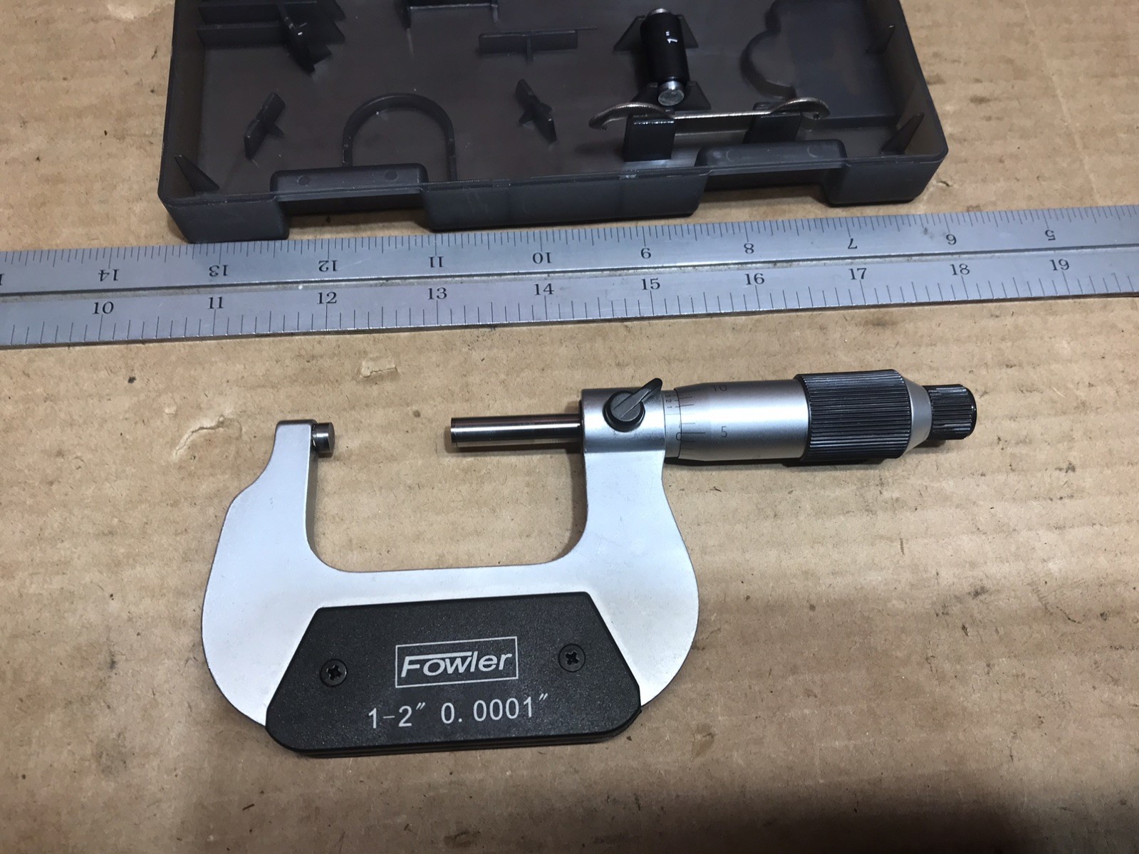 FOWLER 1-2" OUTSIDE MICROMETER