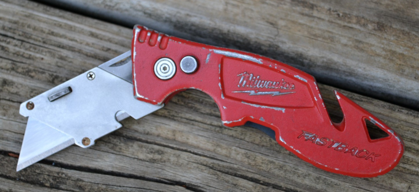 Milwaukee FASTBACK 48-22-1903 All Metal Folding Utility Knife With Blade Storage