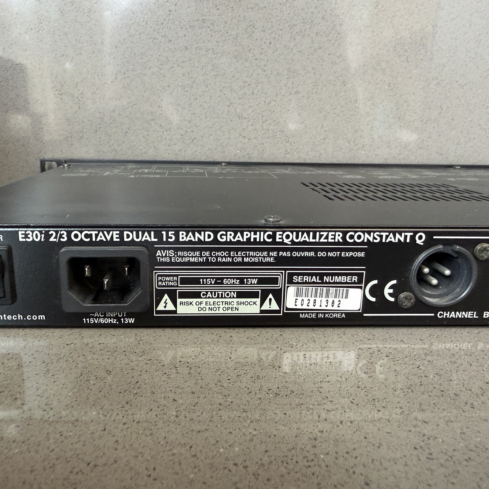 Samson E30i Dual 15 Band Graphic Equalizer Constant Q Rack Mount EQ XLR 1/4”