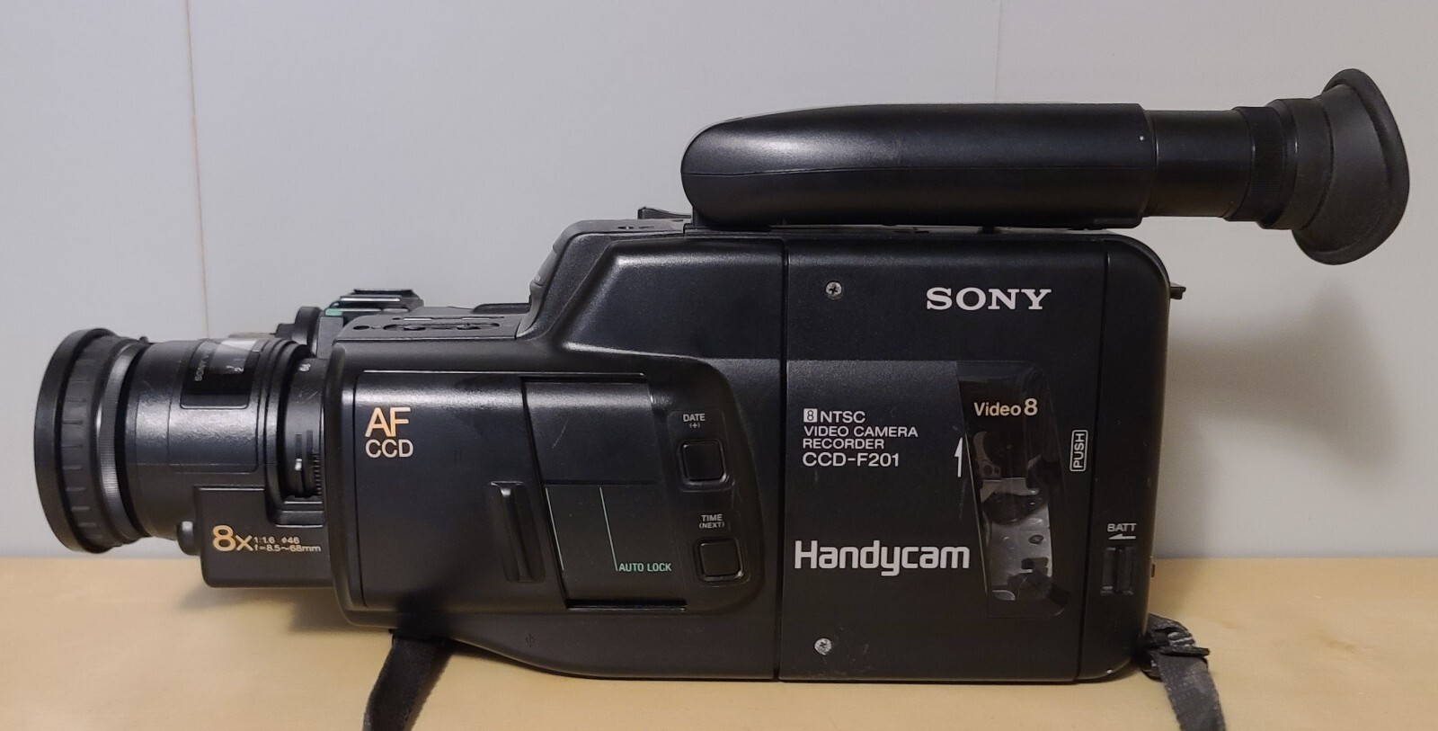Sony Handycam Camera CCD-F201 Video Camcorder 8mm Parts/Repair AS-IS