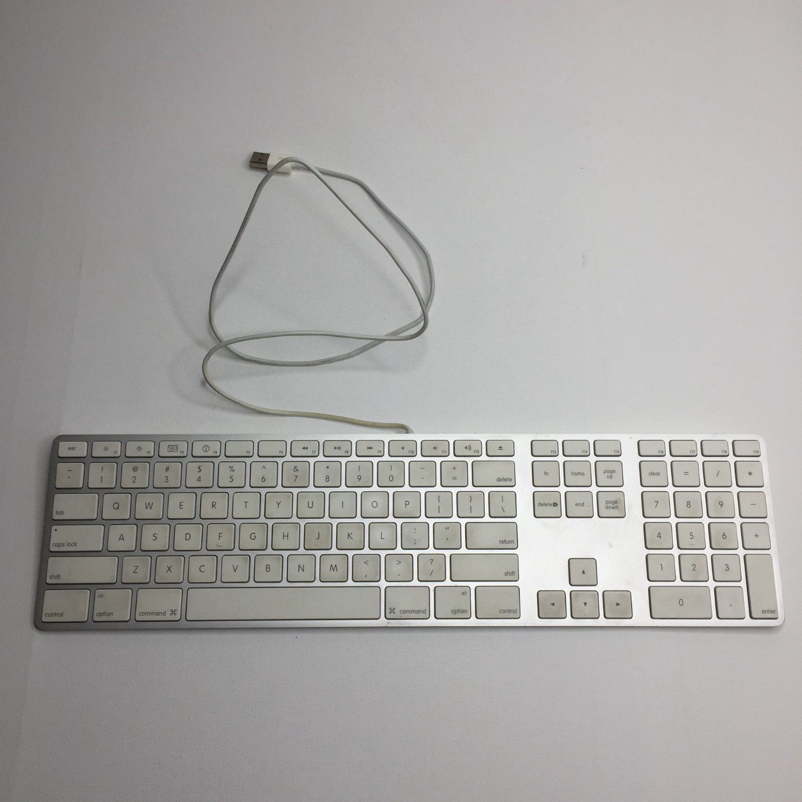 Apple Wired Keyboard Model A1243 Numeric Keypad USB Connection