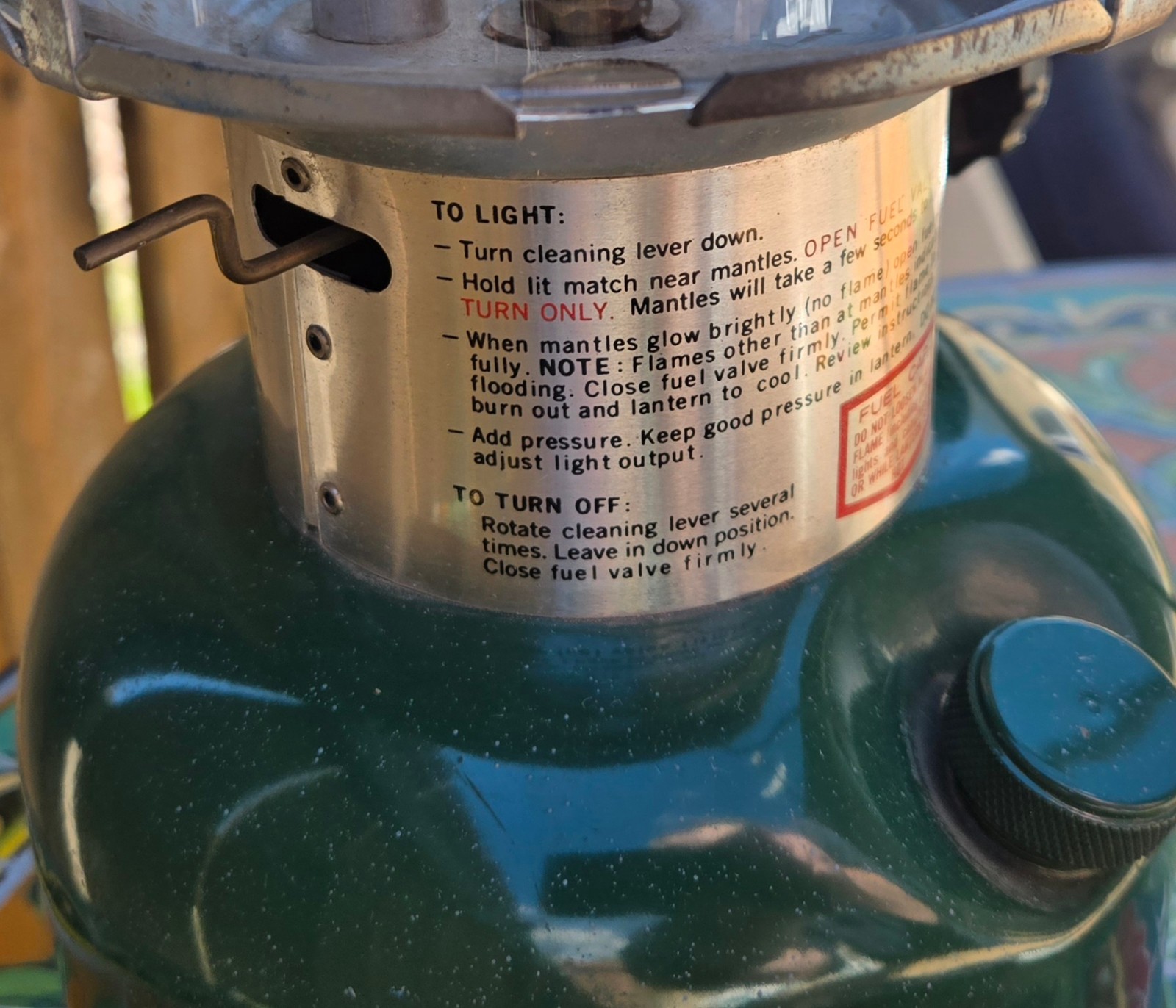 Coleman 1981 Lantern 220K Double Mantle Globe