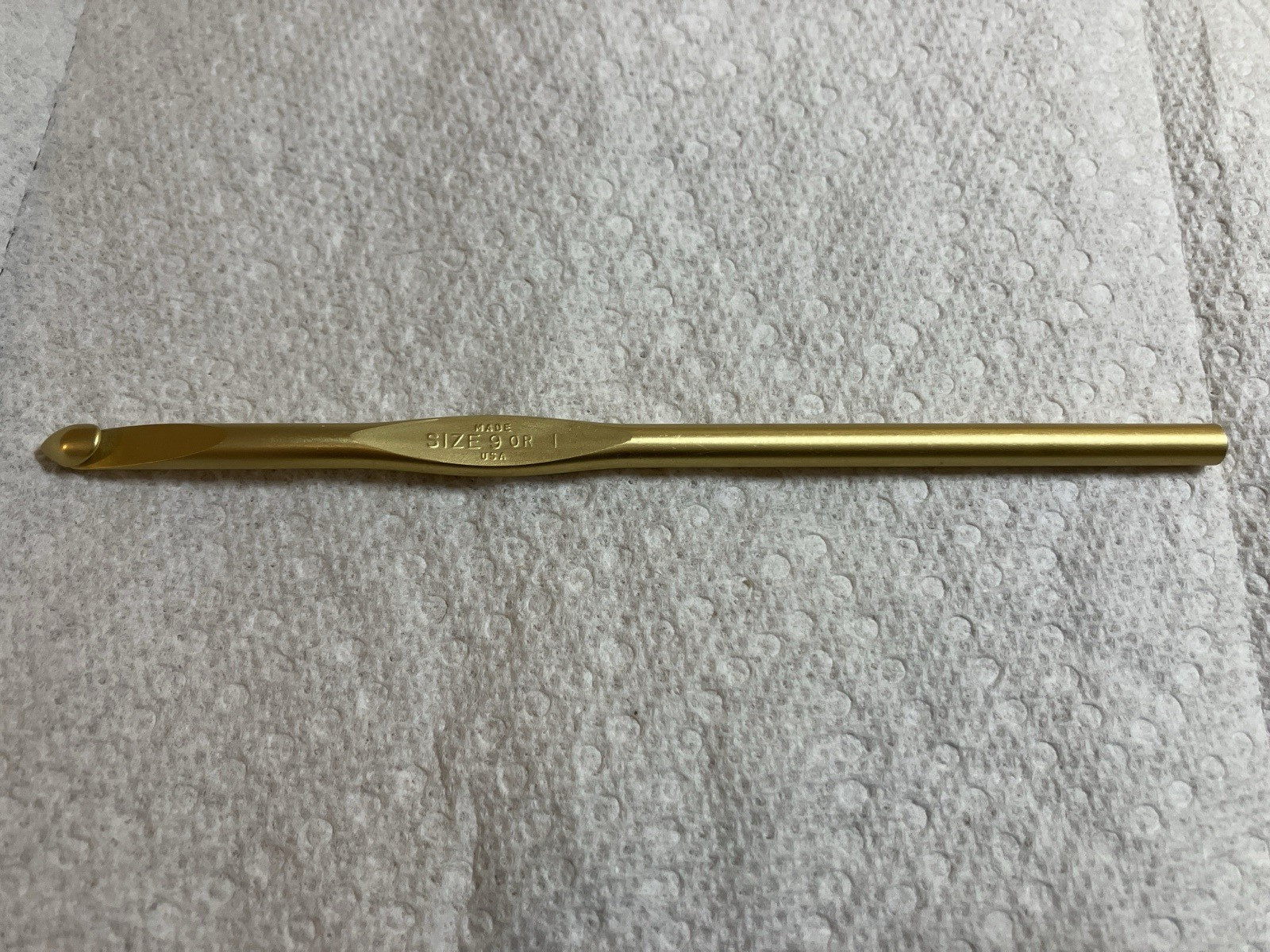 Unbranded Gold Aluminum Crochet Hook Size 9 or I Made in USA, Used