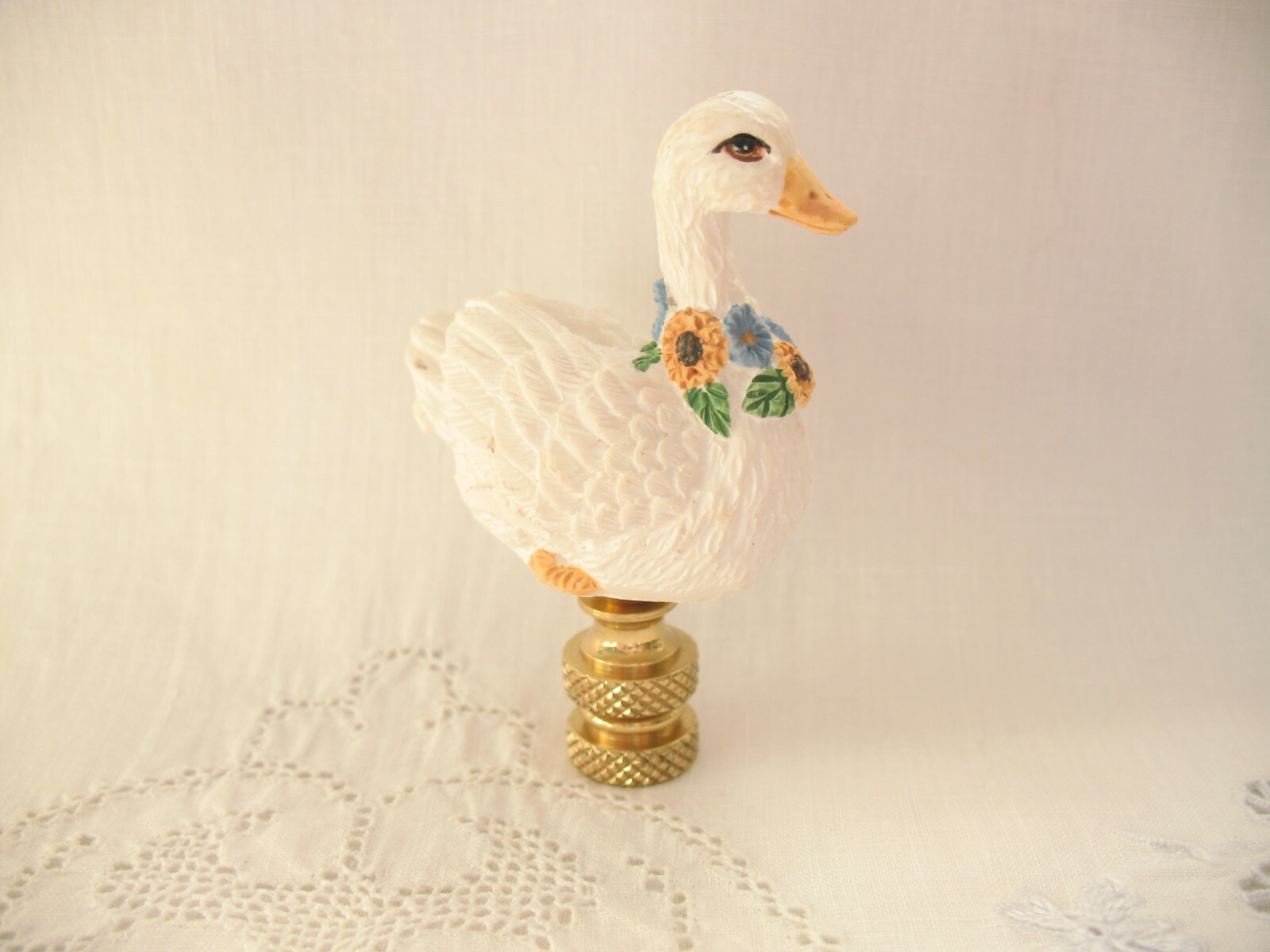 Lamp Finial White Goose Resin Figurine Lampshade Finial  Folk Art Style WD15Y