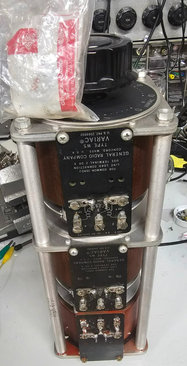 Variac W5 W5LG3  3 ph Variable transformer 3.96 KVA 0-208V 8.5 Amp