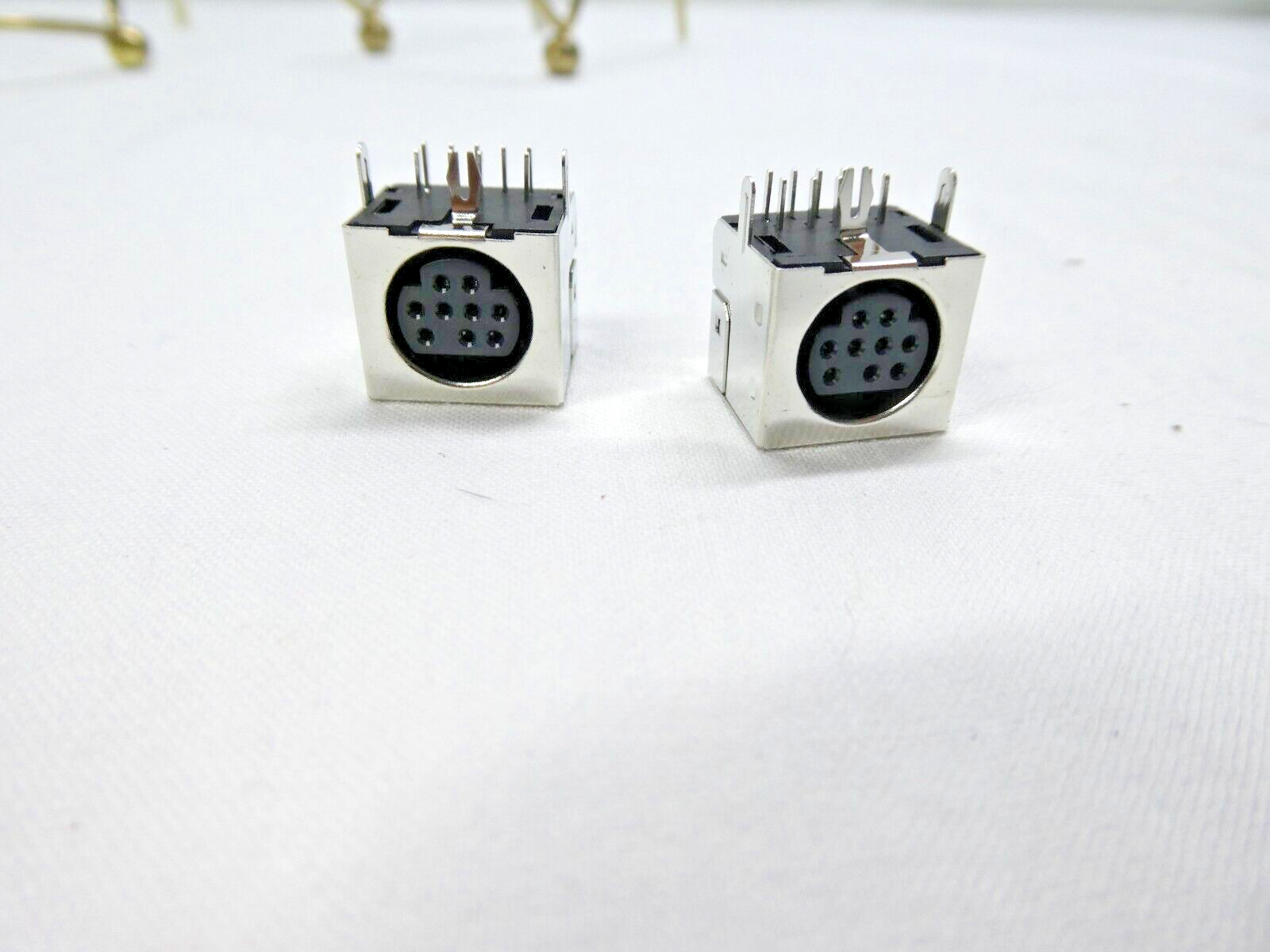 9 Pin Female Mini Din Socket Shield Right Angle A/V Connector Sega Genesis X2