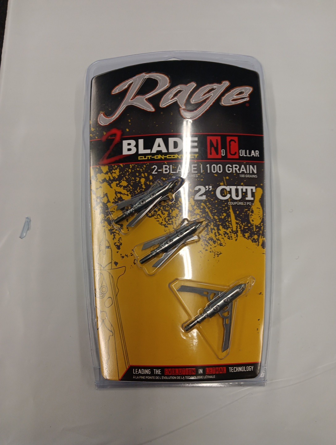 SEALED Rage 2 Blade 100 Grain Cut-On-Contact No Collar Broadhead 3 Pack