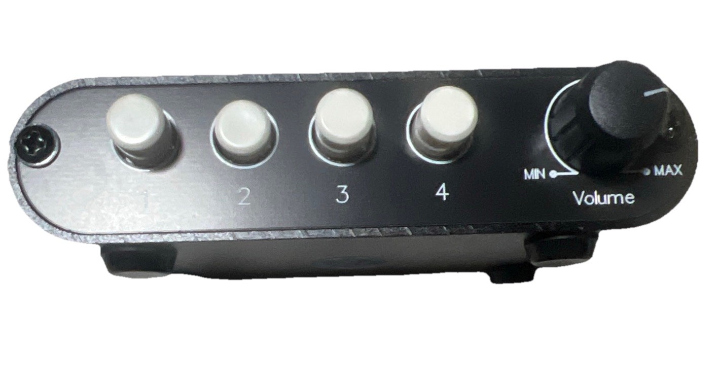 TENEALAY 4-Way 3.5mm Stereo Audio Switch 4-port with volume