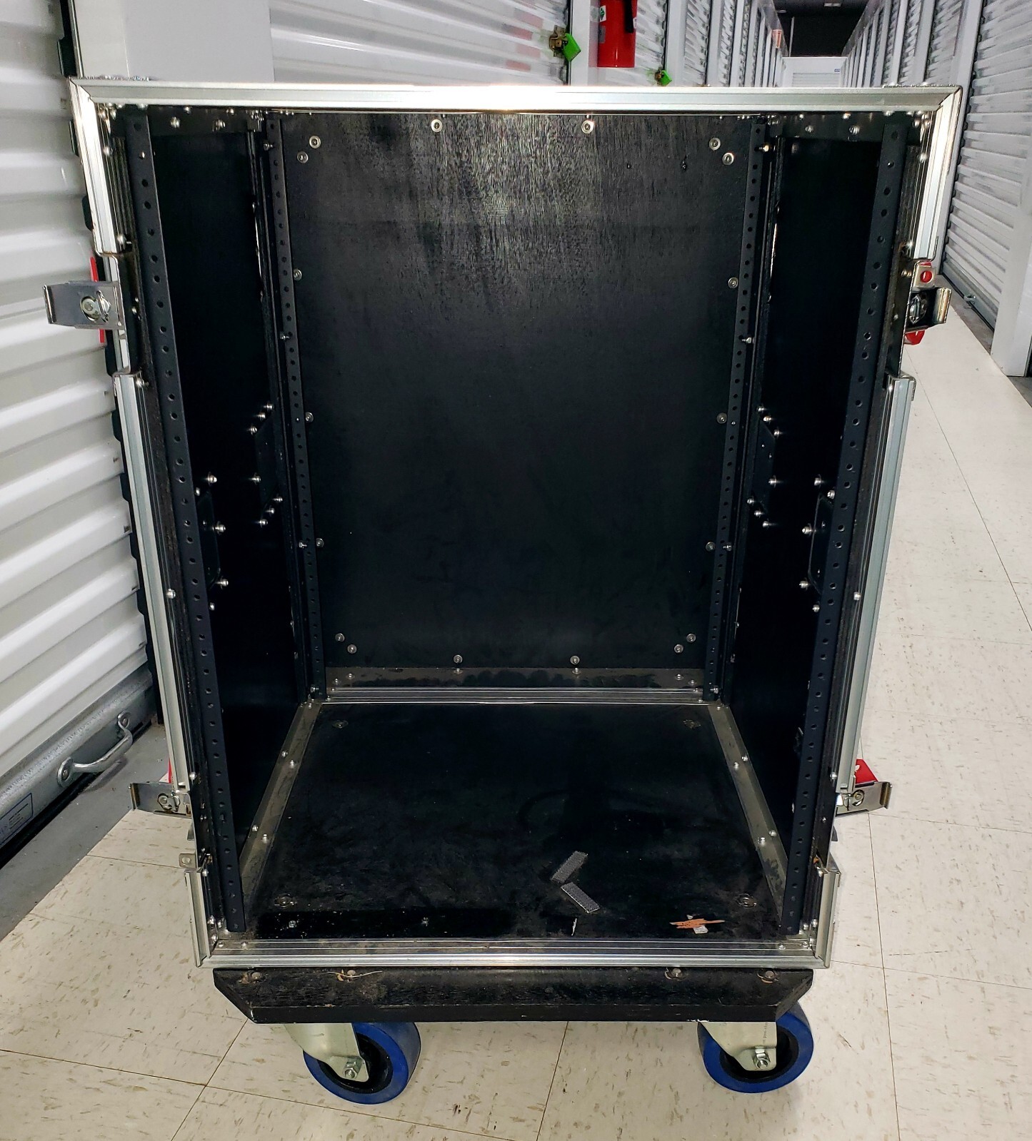Gator G-Tour 14U Cast Wheeled Rack Case