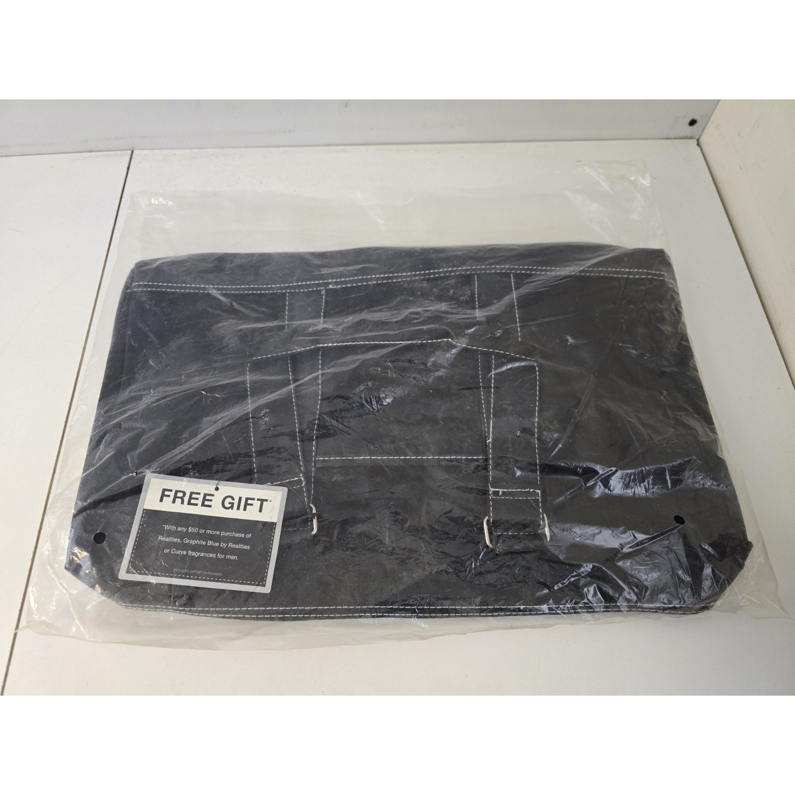 CURVE TRAVEL DUFFLE BAG BLACK NEW FREE GIFT GIVEAWAY