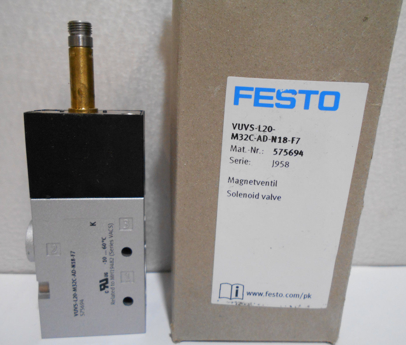 Festo 575694 VUVS-L20-M32C-AD-N18-F7 Solenoid Valve