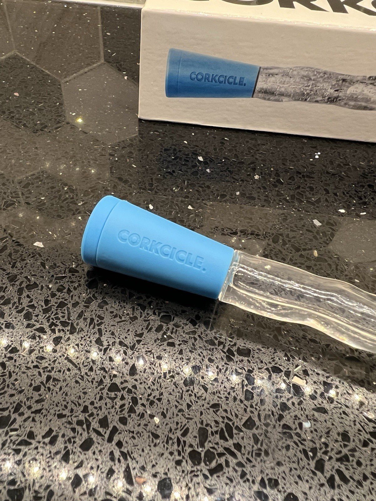 CORKCICLE Color Wine Chiller Bottle Cooler Stick Blue Clear W/Box