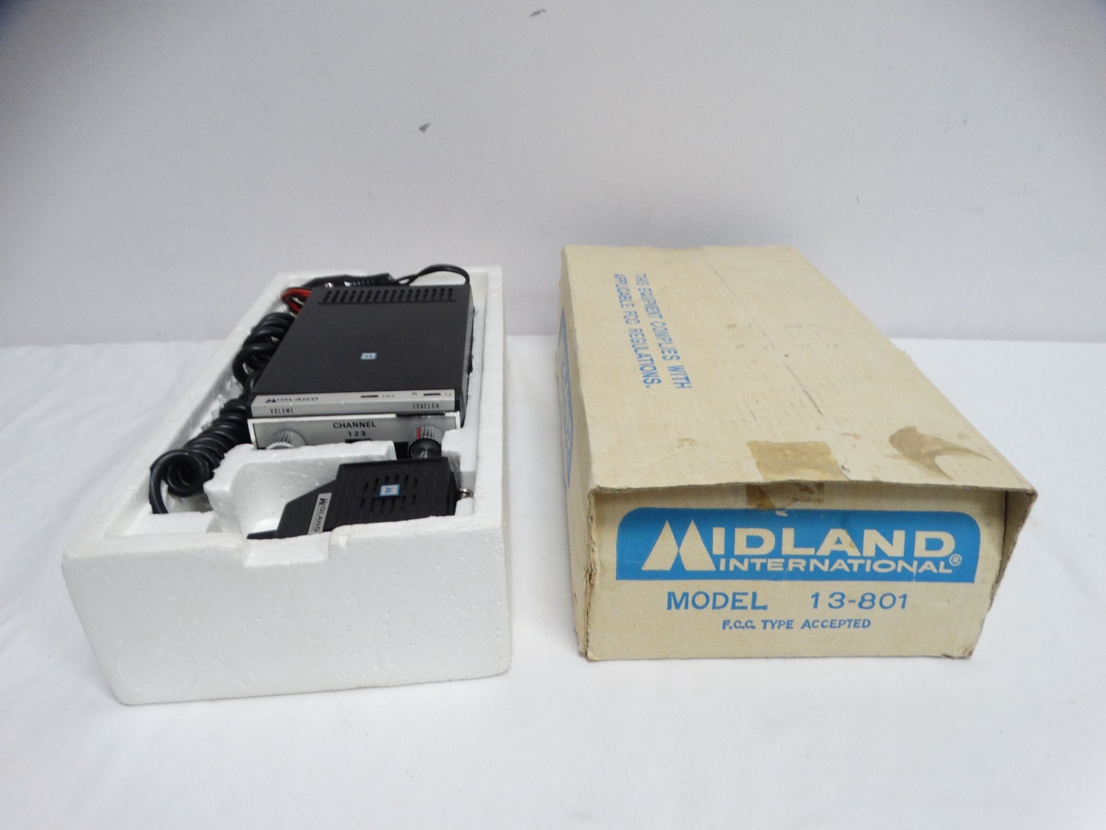 Vintage Midland 13-801 3 Channel CB Radio Transceiver In Box - Untested, As Is