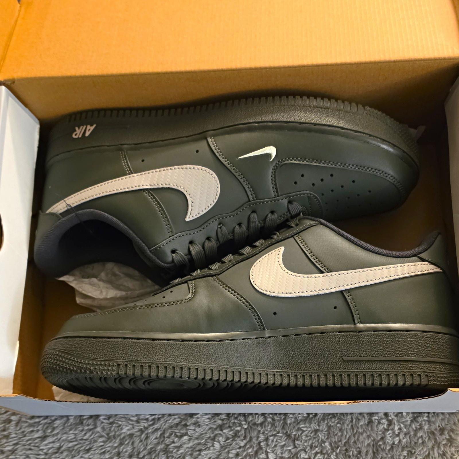 Nike Air Force 1 '07 Men's Low Top Lace-Up Gray Athletic Sneakers
