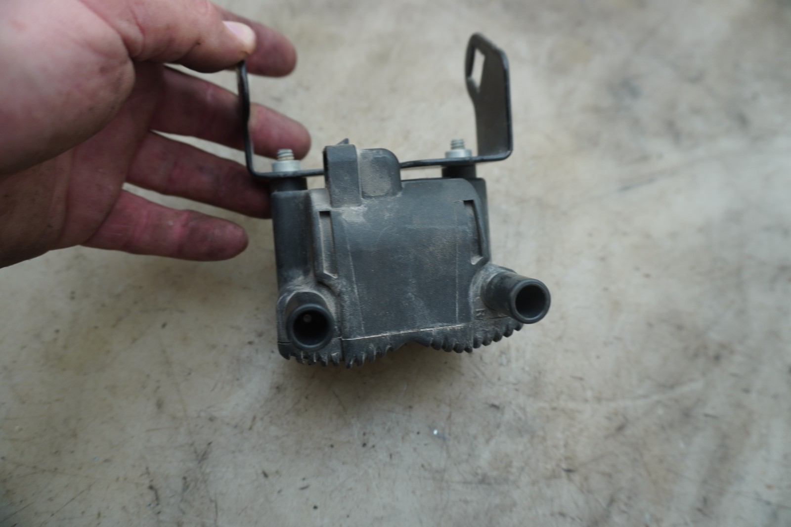03 HARLEY DAVIDSON ELECTRAGLIDE COIL   E-222