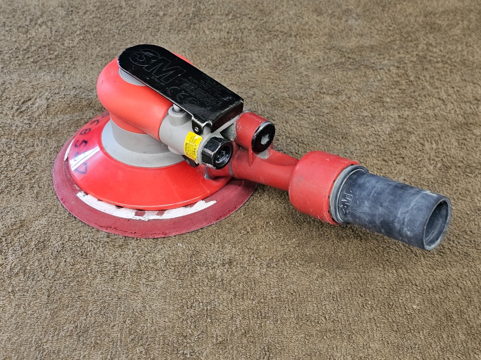3M Random Orbital Vacuum Sander 20208 Air Pneumatic Hook loop 6" Disc Pad