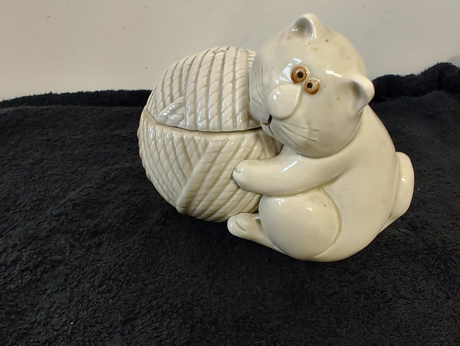 VTG Fitz & Floyd "cat snip" string/yarn lidded holder 1977 design