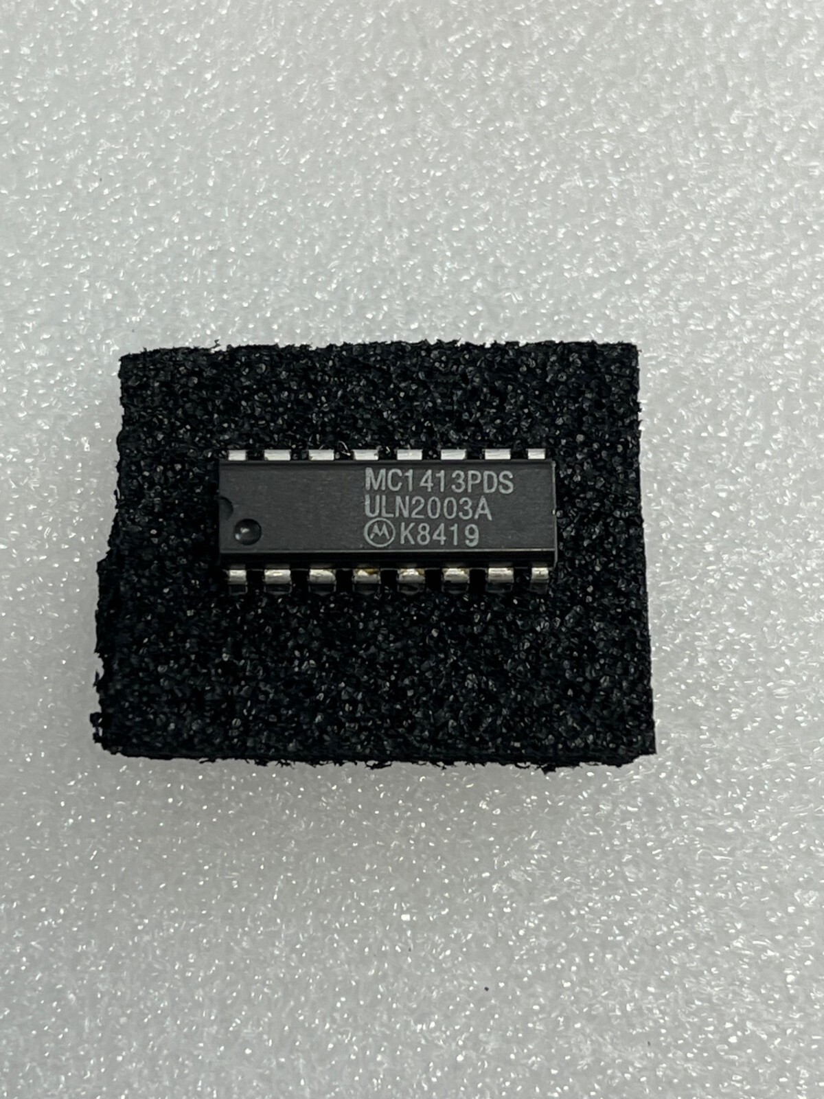Tektronix 156-1245-00 MC1413PDS Motorola Microcircuit - 1 pc NOS