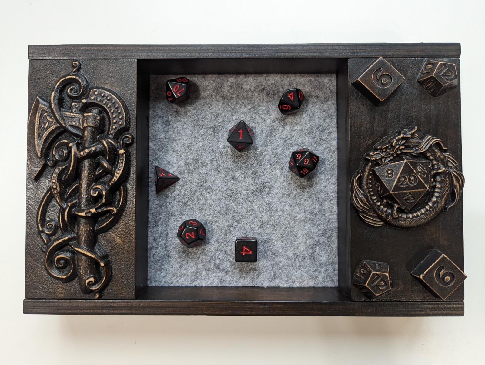 Dice tray Dice holder | Many felt colors | Dice box | Perfect Gift for D&D Fans
