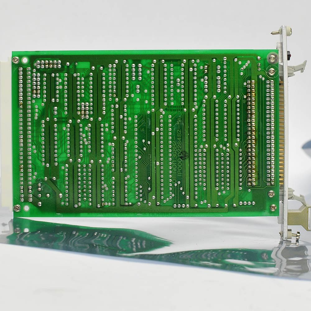 Omron 3G8B2-IP000 0228482 Peripheral Interface Board Card Module