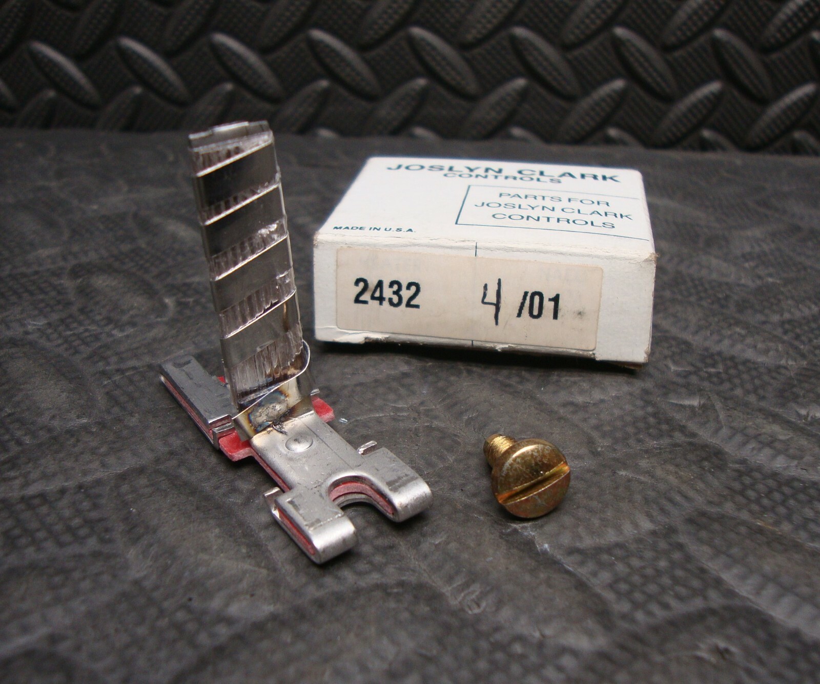 NEW Joslyn Clark 2432 Heater Element Thermal Overload