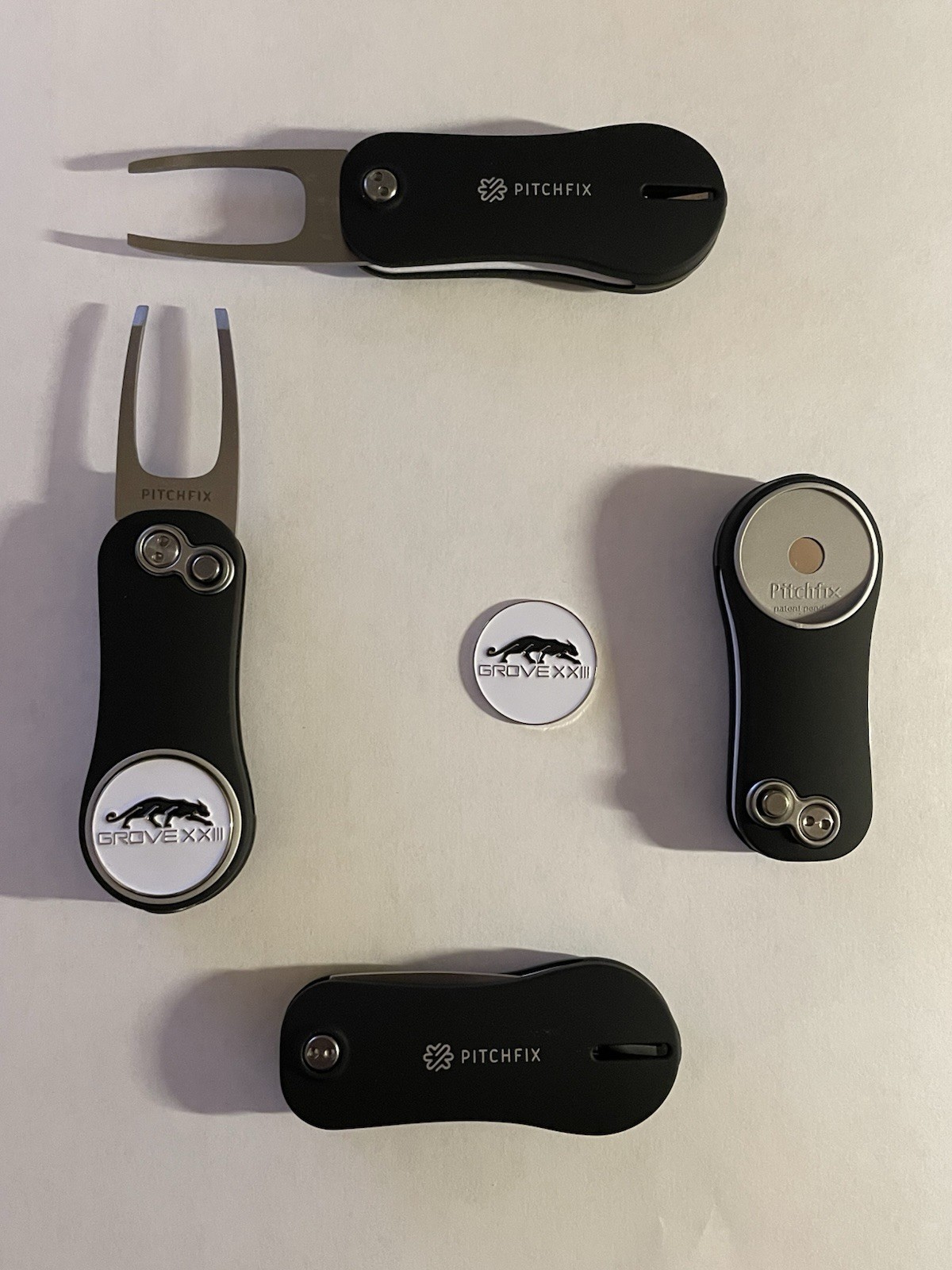 (1) Pitchfix Golf Switchblade Divot Tool & Grove XXIII  1" Coin Golf Marker