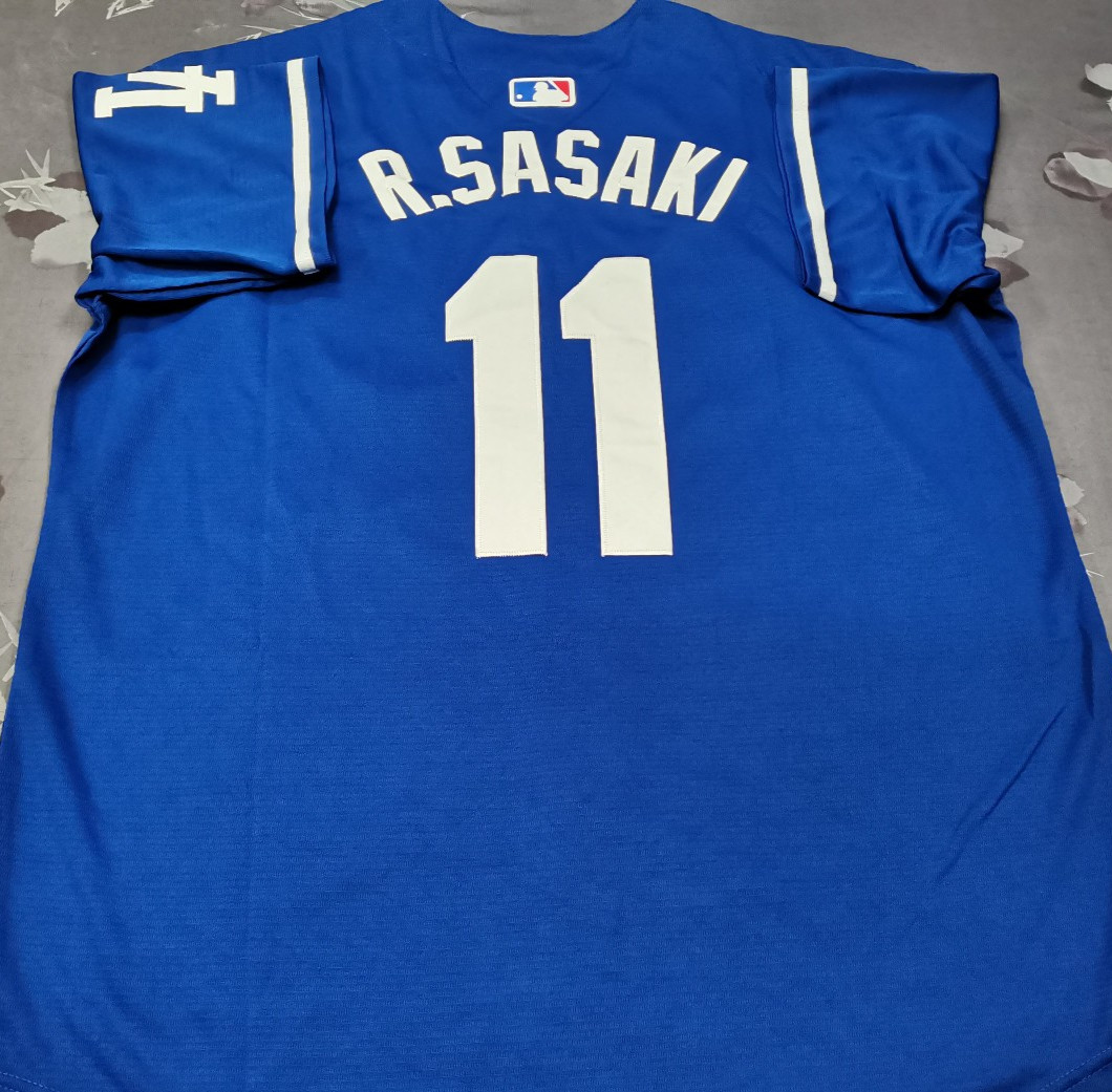 Roki Sasaki #11 Dodgers Royal Cool Base Sewn Stitched Jersey.