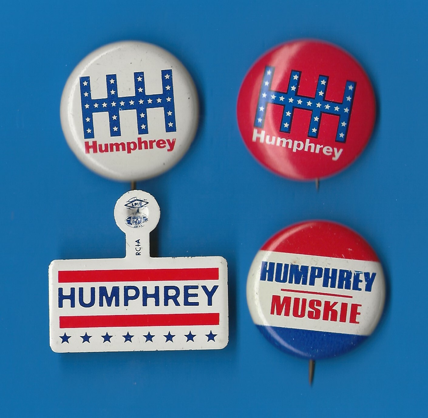 1968(Lot of 4) Hubert H Humphrey 1-1/8"/ Presidential Campaign Buttons & Tab(L1)