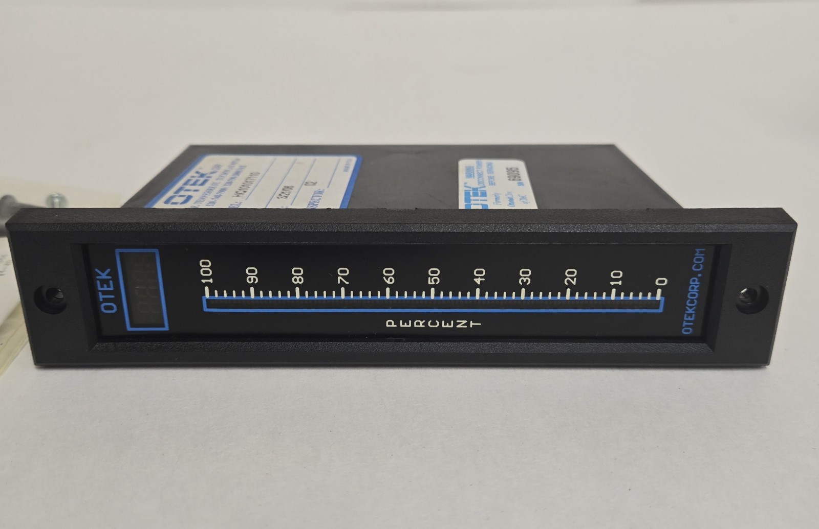 OTEK HIQ101017110 PANEL METER 0-100 PERCENT.
